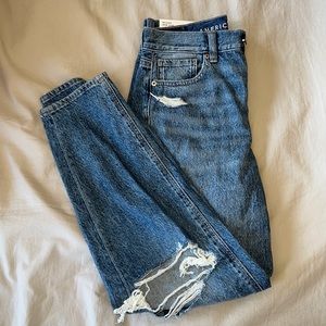 NWT american eagle mom jeans